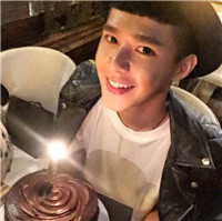 治愈系陽(yáng)光型男頭像圖片