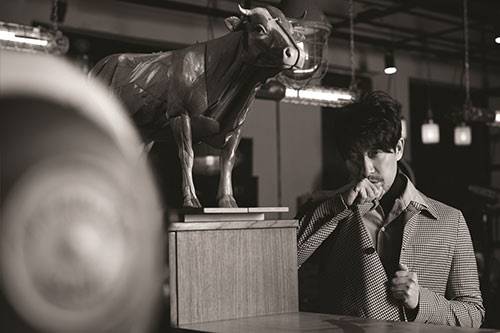 演員王千源開年寫真大片 硬漢與暖男之間轉(zhuǎn)換自如