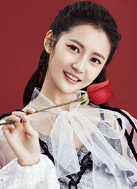 陳鈺琪雜志寫真大片公開 造型新穎玩轉(zhuǎn)清新美妝”