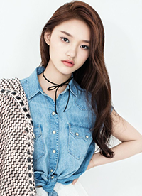 星女郎林允早春寫真圖片 清新靈動(dòng)鏡頭感十足”