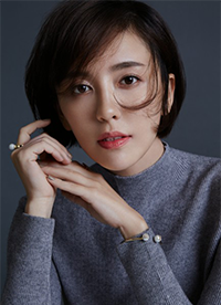 呂佳容冬日最新寫真 清麗溫婉氣質(zhì)迷人