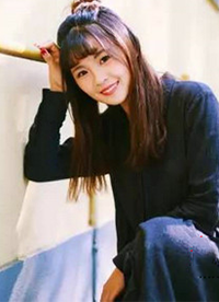 高校評選最靚女博士 網(wǎng)友贊美貌智慧并存