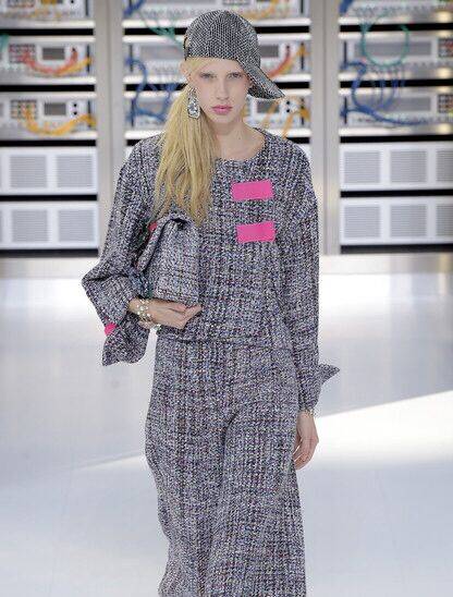 2017chanel春夏妝容系列 霓虹色彩玩轉(zhuǎn)潮流