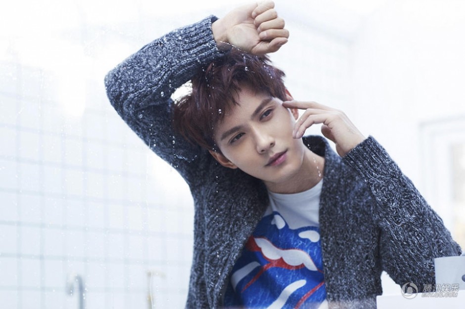 徐正曦早春寫真照片曝光 詮釋完美男友魅力