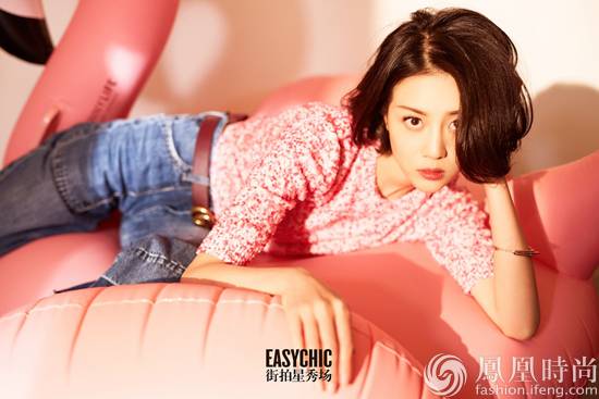 李溪芮短發(fā)寫真曝光 光影間盡顯靈動之美