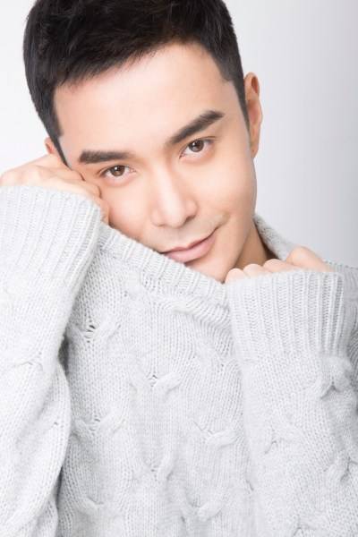 演員王雅倫新春寫真曝光 盡顯優(yōu)雅暖男氣質(zhì)