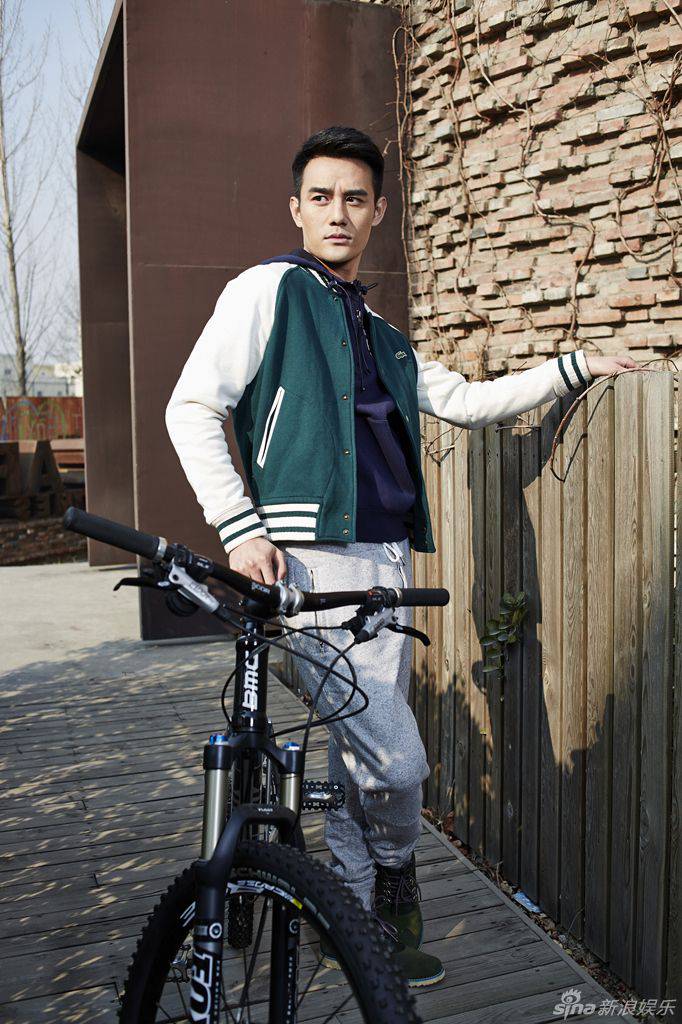 演員王凱散發(fā)熟男魅力變身運(yùn)動(dòng)型男攝影大圖