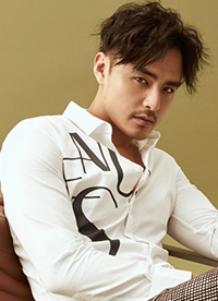 臺(tái)男星明道熟男魅力寫真來襲 雅痞氣質(zhì)笑容誘惑