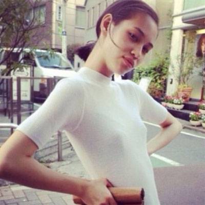 水原希子與男友逛家居店 疑似好事將近?