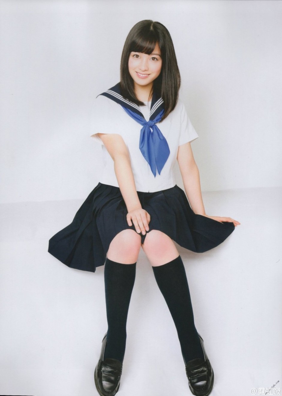 日本清純蘿莉橋本環(huán)奈水手服寫真圖片