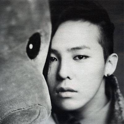 水原希子與男友逛家居店 疑似好事將近?