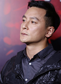 太敬業(yè)!吳彥祖鼻梁被打斷直接直接掰回來”