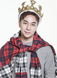 釋小龍新春最新寫真圖片 功夫小子長成陽光大男孩