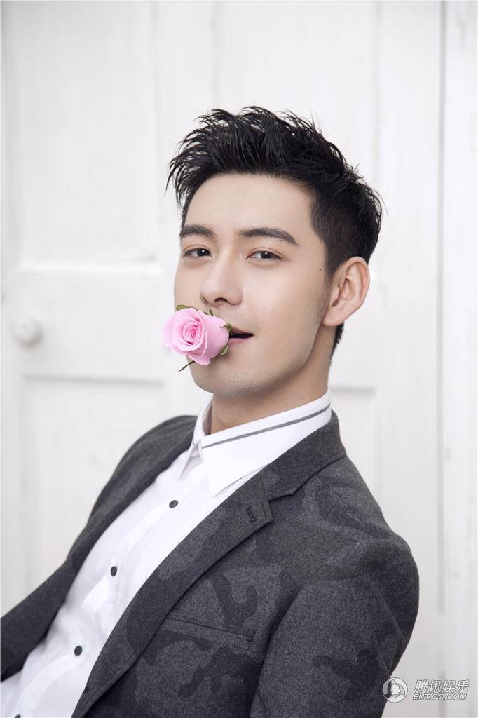 演員陳星旭寫真大片 寵溺眼神開啟情人節(jié)誘惑