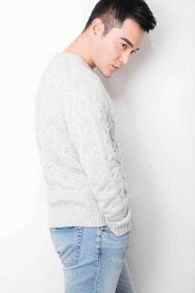 演員王雅倫新春寫真曝光 盡顯優(yōu)雅暖男氣質(zhì)