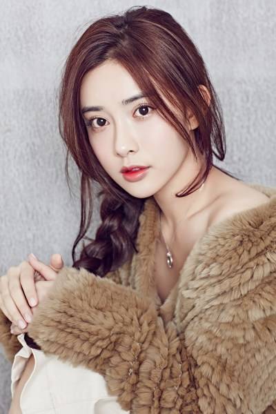 孟子義早春暖色系寫真 活力演繹清新風格