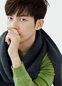 董力時(shí)尚大片曝光 綠色毛衣溫暖清新