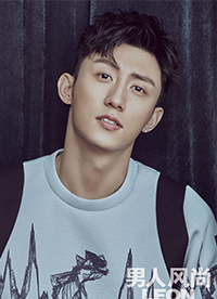 黃景瑜最新帥氣寫真公開 俊朗面孔彰顯男人風(fēng)尚