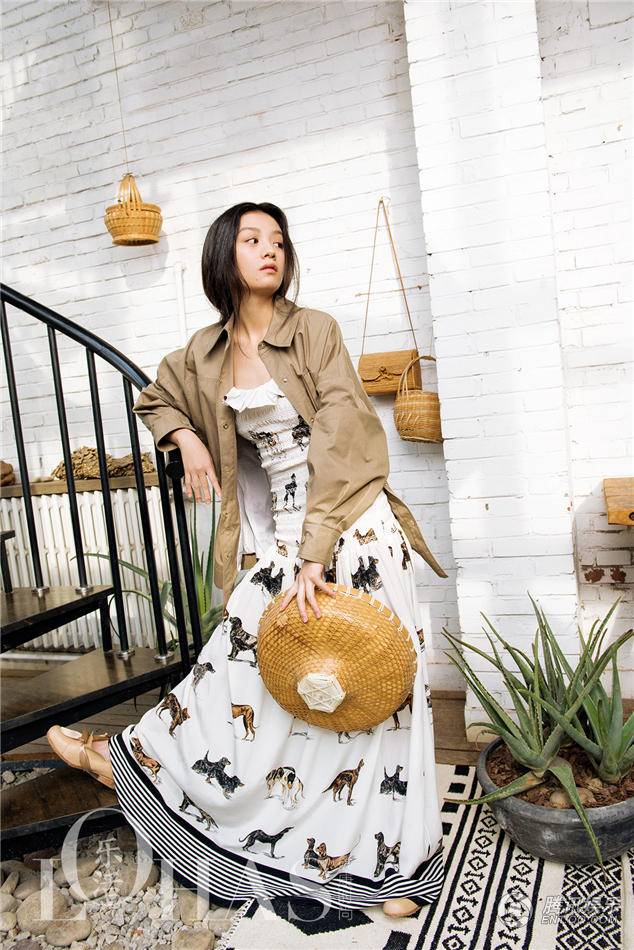 演員春夏雜志寫真曝光 清新自然氣質(zhì)脫俗