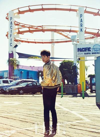 樸寶劍雜志封面畫報公開 帥氣時尚笑容迷人