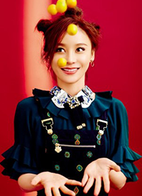 袁姍姍雜志兔女郎寫真 大玩愛寵大機(jī)密