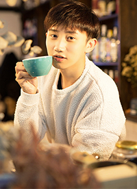 《錦繡未央》梁振倫秋日溫暖寫真大片曝光