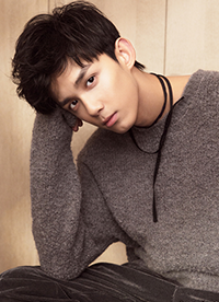 吳磊雜志拍攝寫真 完美演繹男神初長(zhǎng)成