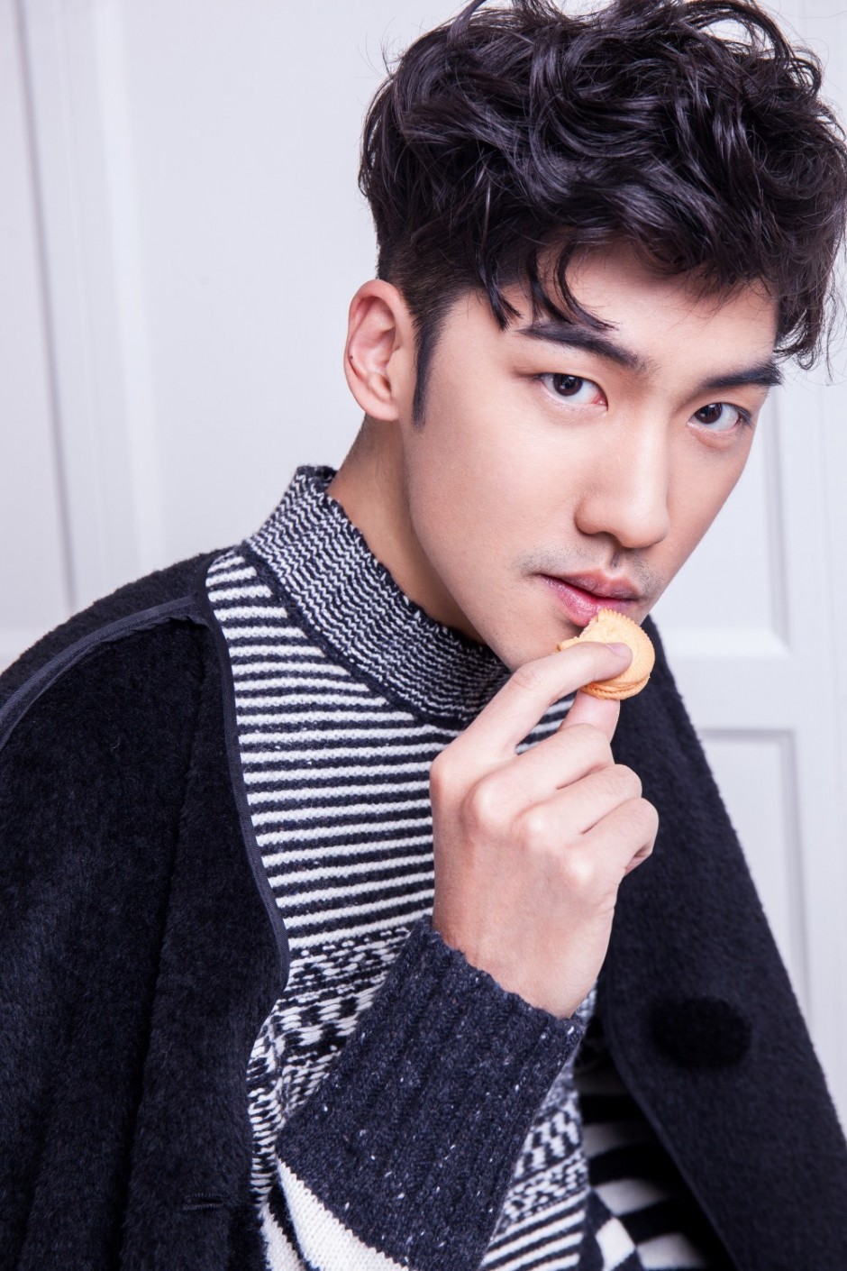 廖彥龍adson時尚寫真曝光 暖冬紳士男友力爆棚