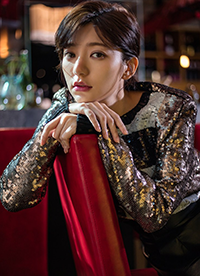 臺星郭雪芙時尚寫真曝光 溫潤如玉又率性自然”