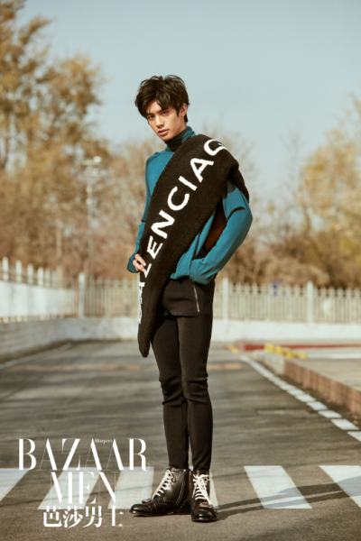 宋威龍時(shí)尚寫真圖片 眼神清澈散發(fā)男士魅力