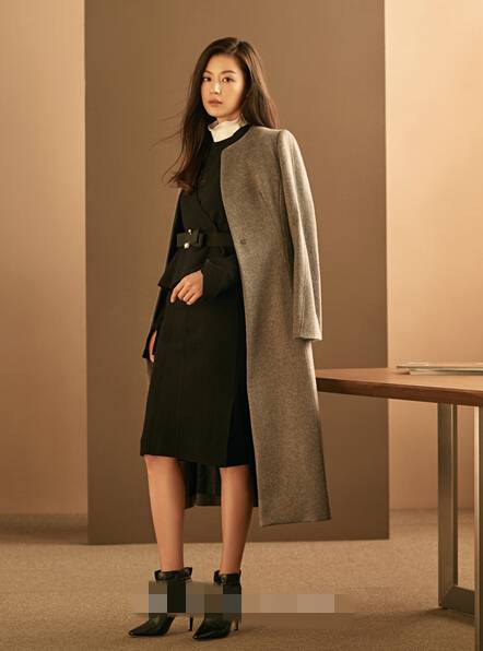 全智賢初秋雜志畫報 優(yōu)雅迷人風(fēng)采依舊