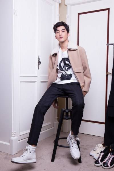 廖彥龍adson時尚寫真曝光 暖冬紳士男友力爆棚