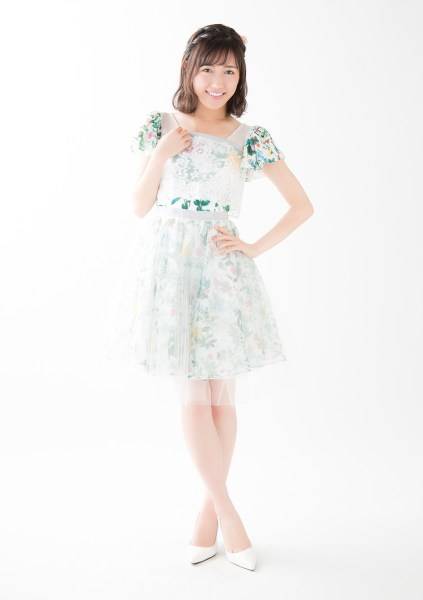 渡邊麻友最新寫真集曝光 嬌俏靈動詮釋別樣性感