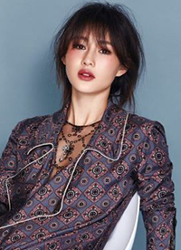 陳燃最新寫真曝光 短發(fā)亮相帥氣十足