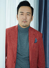 筷子兄弟王太利寫真曝光 眼神深邃展萌叔魅力