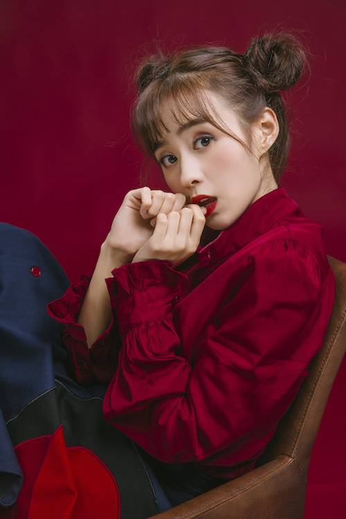 鄭合惠子新年曝光最新寫真 俏皮丸子頭古靈精怪