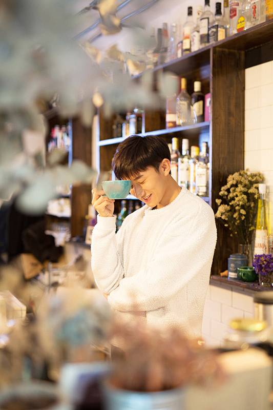 《錦繡未央》梁振倫秋日溫暖寫真大片曝光