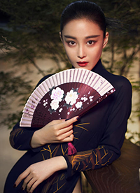 張馨予時(shí)尚大片曝光 素妝淡雅溫婉大方