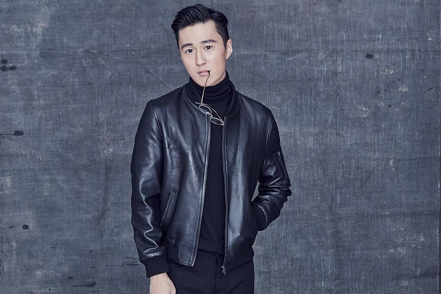 內(nèi)地演員趙炳銳寫(xiě)真帥照 利落短發(fā)大展男士風(fēng)范