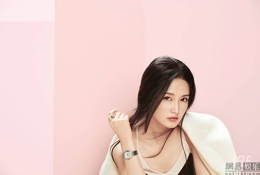 李沁時(shí)尚質(zhì)感大片曝光 演繹優(yōu)雅知性美