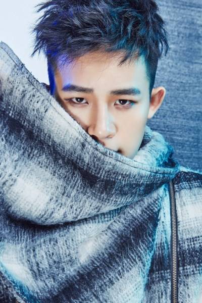 Lawrence羅倫希暗黑系寫真 盡顯雅痞風范