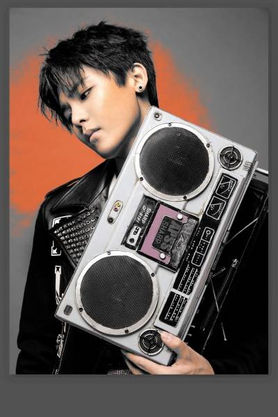 侯明昊酷帥寫真大片 冷眸俊顏碰撞濃烈色彩