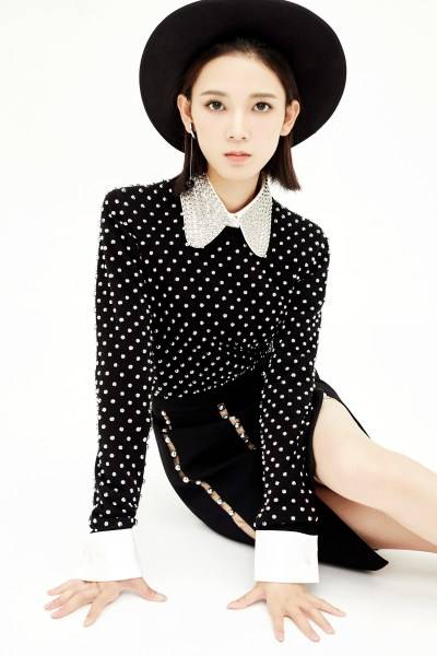 演員陳瑤時尚寫真曝光 魔女造型駕輕就熟