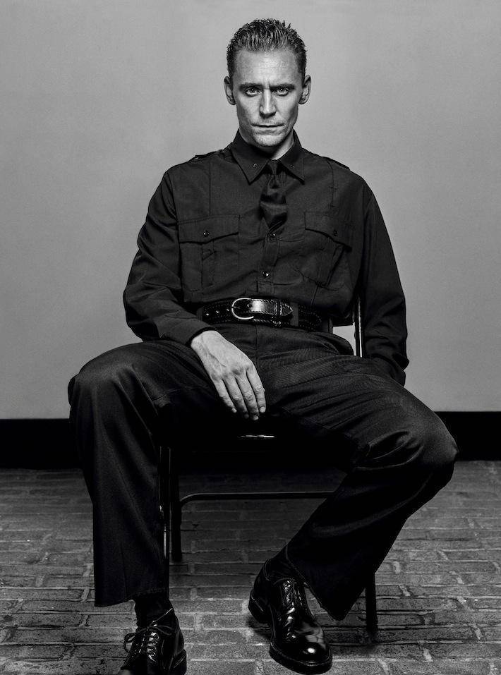 抖森雜志封面寫(xiě)真曝光 皮衣上陣帥氣非凡