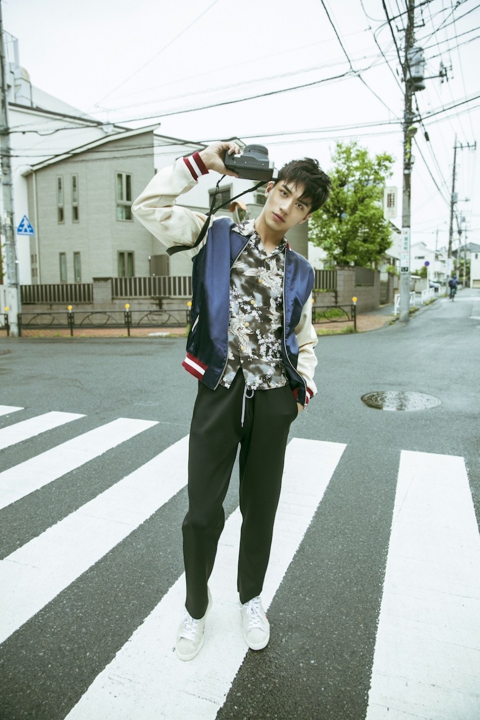 許魏洲雜志寫真照曝光 乖乖仔進化不羈少年