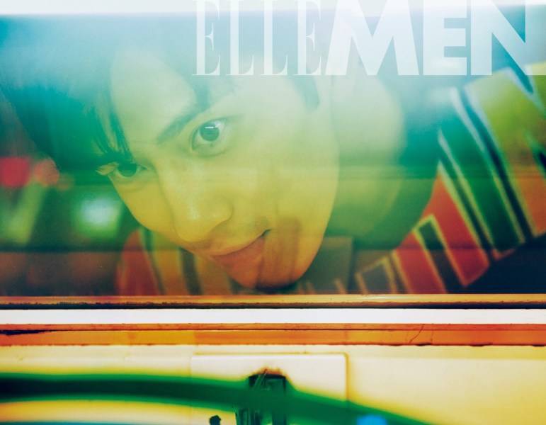 井柏然雜志封面寫真大片 演繹復古懷舊大神范兒