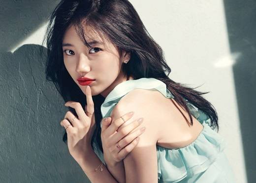 裴秀智珠寶時(shí)尚寫真畫報(bào) 展現(xiàn)低調(diào)質(zhì)感誘惑