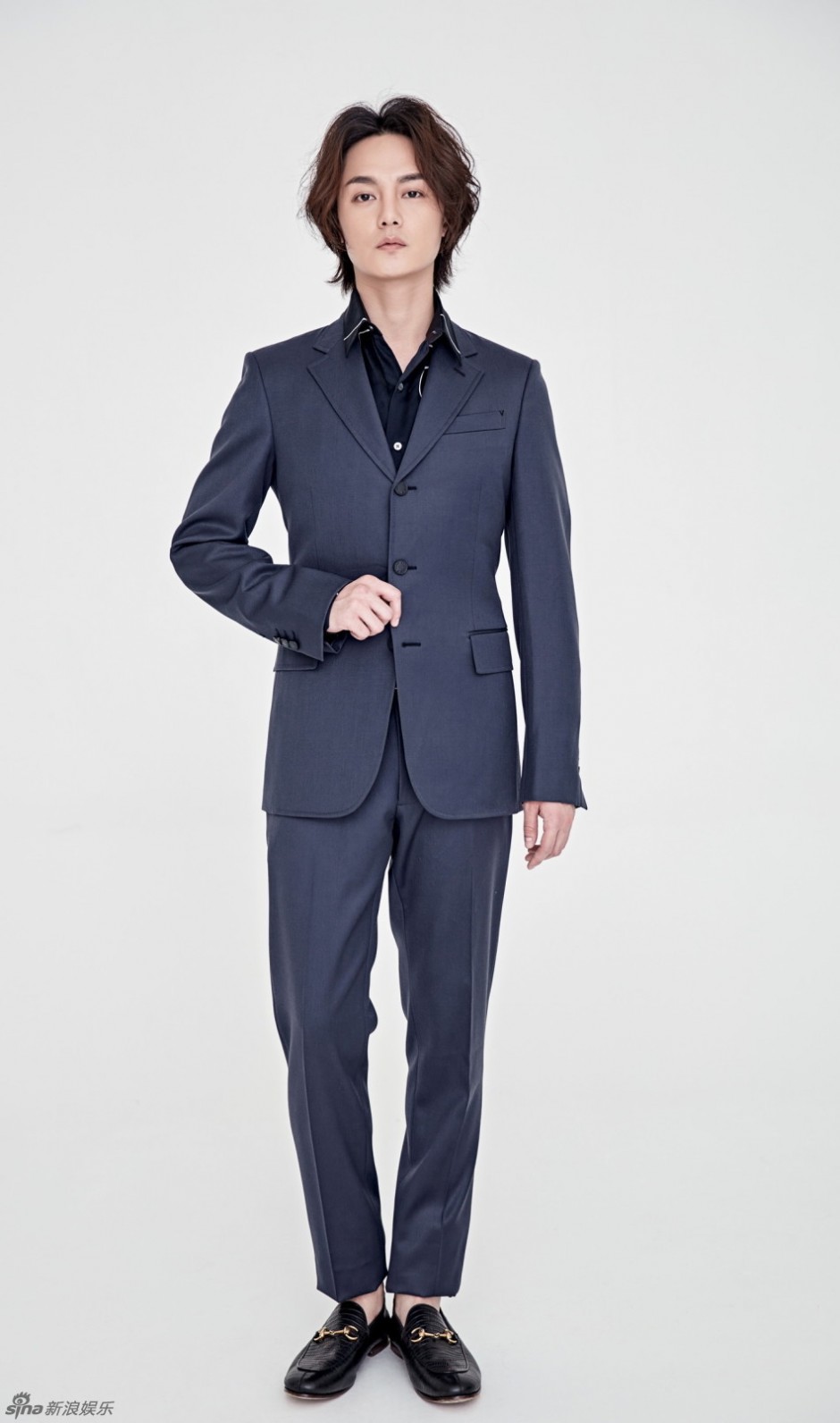 尹正西裝時(shí)尚大片曝光 變身日系型男帥氣爆表