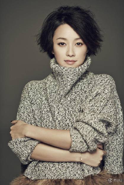 馬伊琍最新寫(xiě)真大圖 露招牌甜笑溫柔大氣