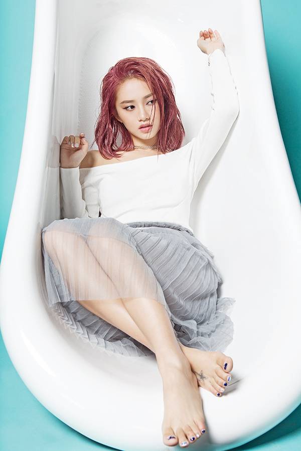 快女付夢妮時尚寫真大片 變身御女進攻霸道界